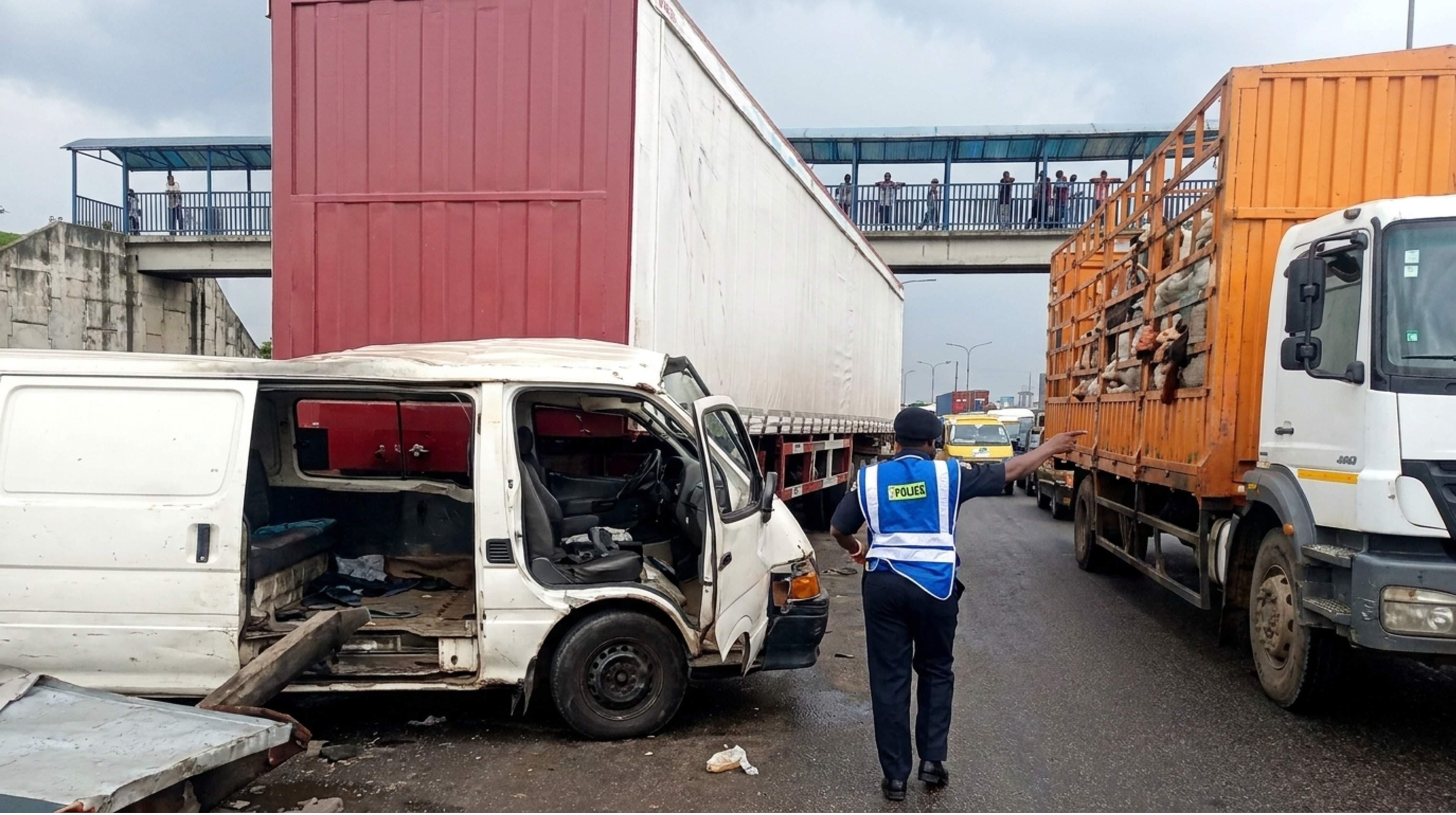 LASTMA Rescues 5 Critically Injured Passengers as 40-Foot HOWO Truck Rams into 2 Commercial Buses at Berger Inward Kara Bridge